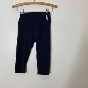 Gymshark Womens Crop Legging XS Solid Black Gym Workout